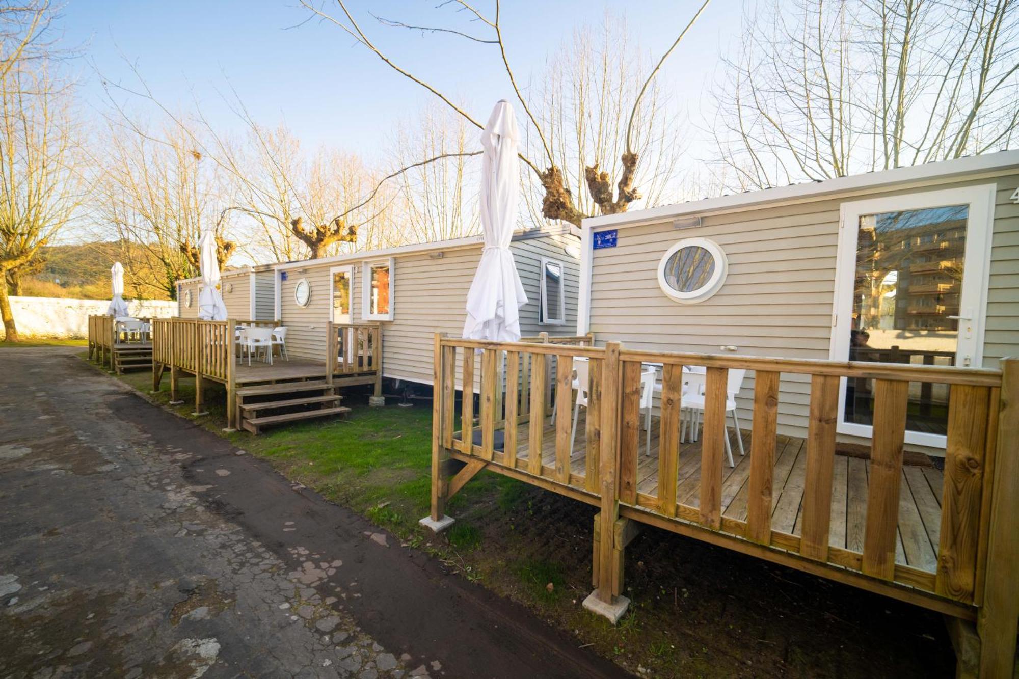 Alojamiento - Bungalows En El Centro De Laredo A 200 M De La Playa Zewnętrze zdjęcie